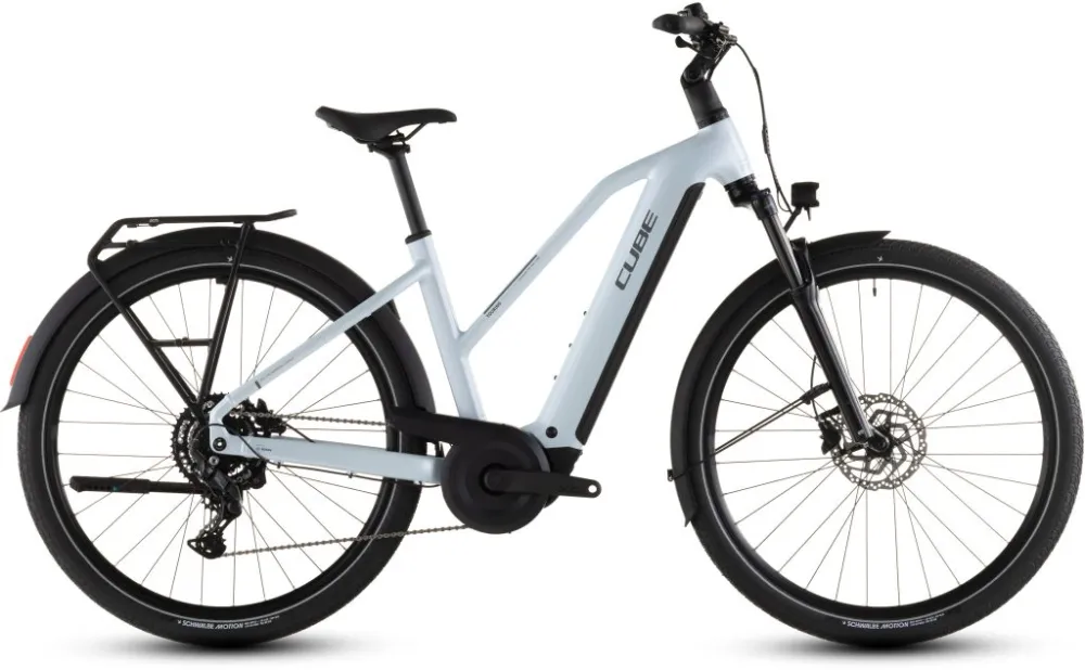BICICLETA ELECTRICA CUBE TOURING HYBRID ONE 600 TRAPEZE GLACIER REFLEX 2026 Ofertă de sezon