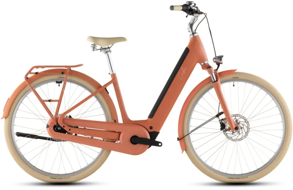 BICICLETA ELECTRICA CUBE ARUBA HYBRID 600 EASY ENTRY PAPAYA CREME 2026 Ofertă