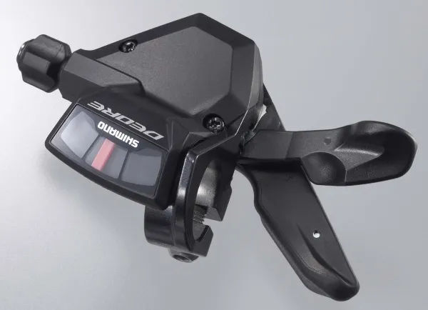 Ultima șansă MANETA SCHIMBATOR SHIMANO DEORE SL-M590 DREAPTA 9 VIT. CABLU 2050MM CU O.G.D. VRAC