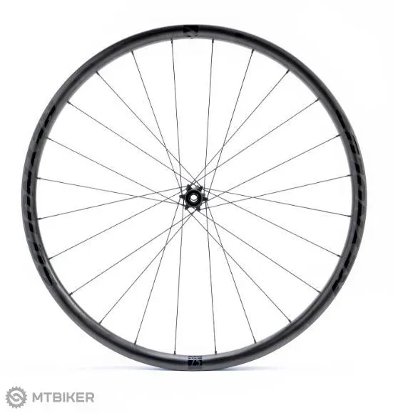 Set de roți Reynolds AR 25 28, carbon, ax fix, disc Preț mic