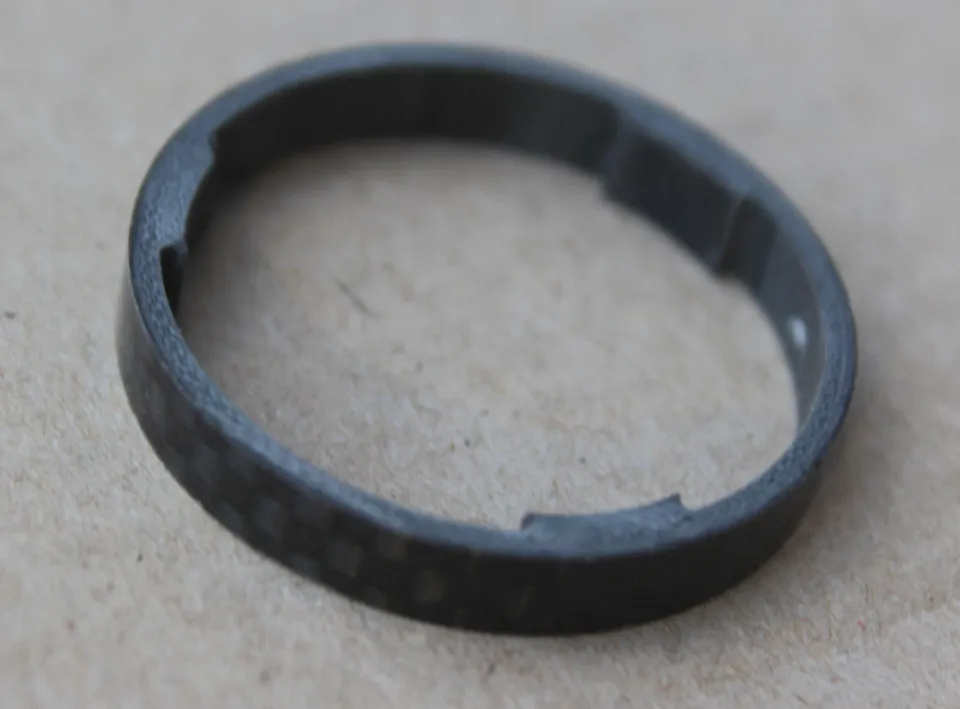 Retur gratuit Radon carbon Extralight Spacer 1.1/8" negru 5mm