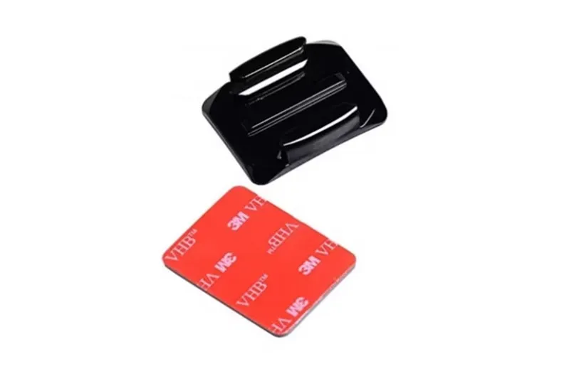 Vezi acum Adaptor GoPro curbat - prindere cu banda adeziva 3M pentru camere sport