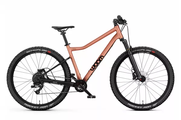 Super ofertă BICICLETA WOOM OFF AIR 6 RL. B COPPER 26 inch