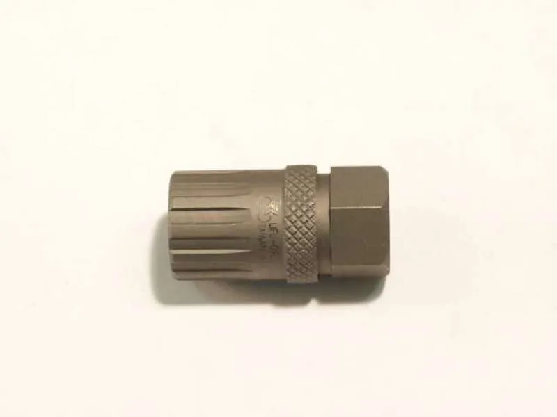 Disponibil imediat CHEIE PINION – compatibil SHIMANO, extra