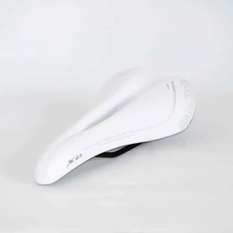 Sa Selle Italia XO Flow Fec Alloy alb 301g Reducere