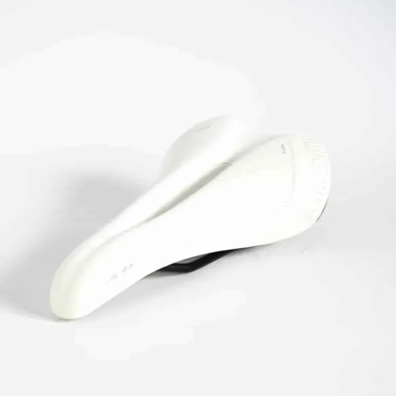 Reducere specială Sa Selle Italia XO Flow Advenced Performance Fec alb 301g