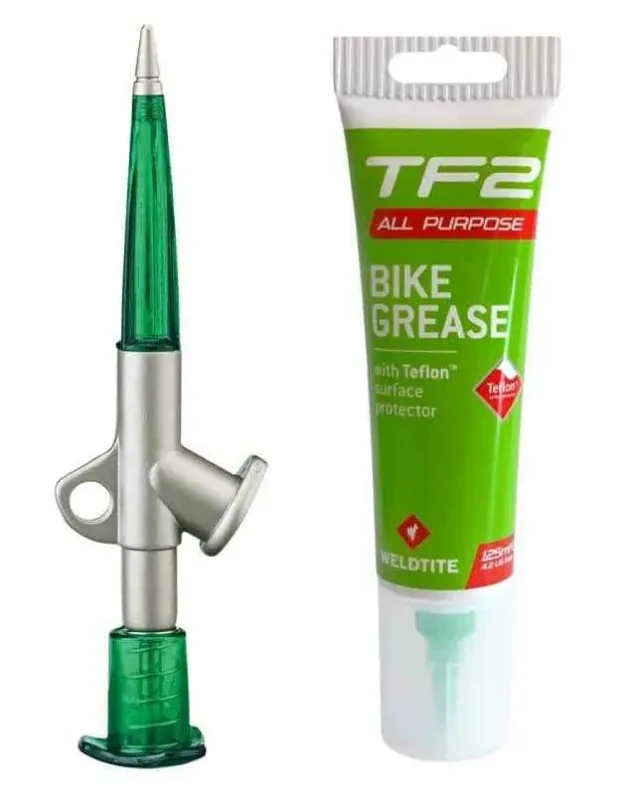 Comandă acum TF2 Grease Gun cu lubrifiant cu teflon Weldtite 125ml