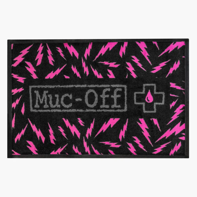 Covor absorbant Muc-Off Ridiculously Absorbent Floor Mat 60x90cm Disponibil imediat