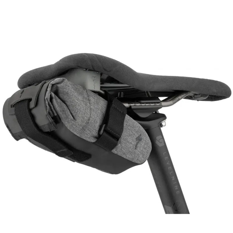 Reducere de preț Specialized Geanta bicicleta cu prindere sub sa Seat Pack - Medium - negru
