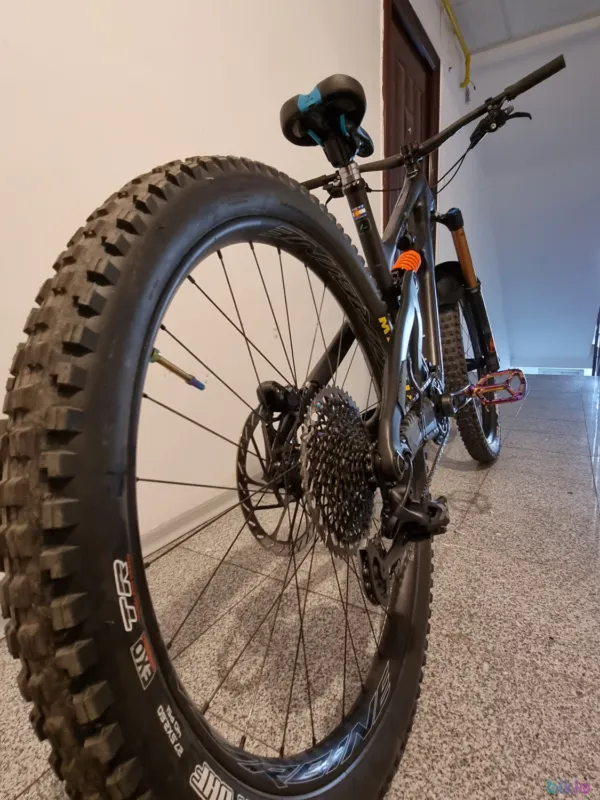 Vezi acum Cauciuc Maxxis Minion DHF 27.5/2.6