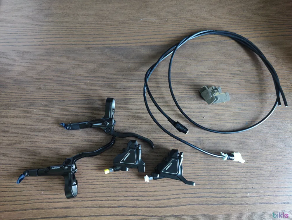 Set Frane hidraulice Shimano: BL-MT200 cu BR-UR300 Cel mai bun preț