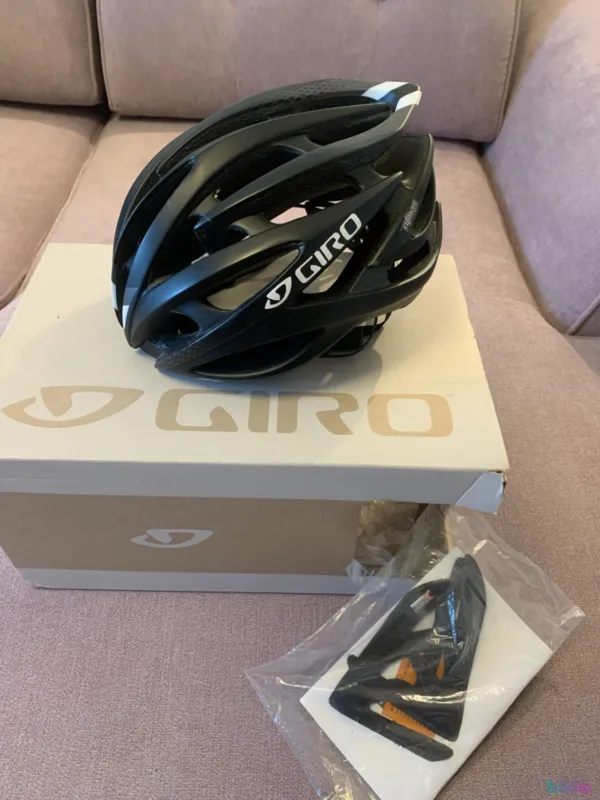 Cel mai bun preț Vînd cască ciclism Giro Atmos, mărimea S (51 – 56)