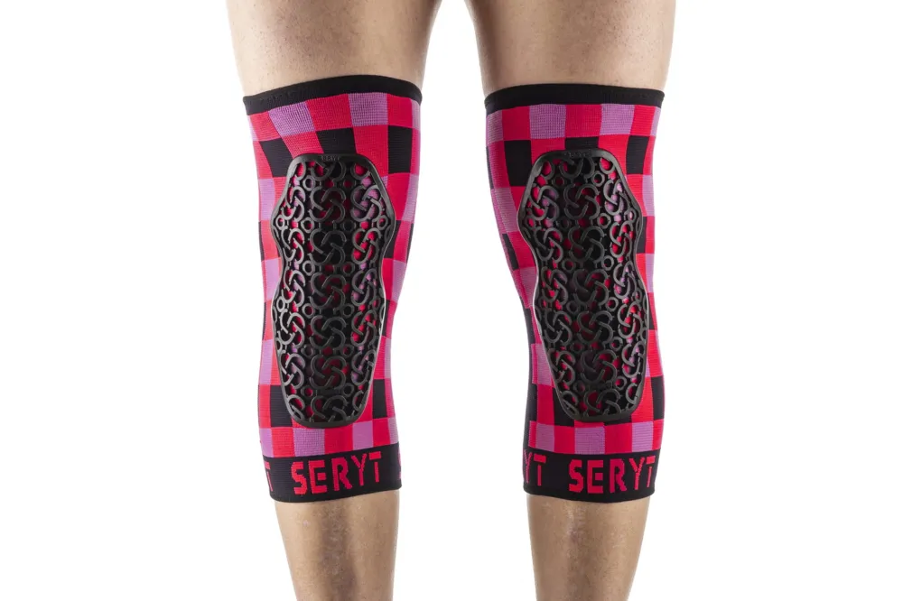 Reducere specială Protectii genunchi Seryt Checker Pink M