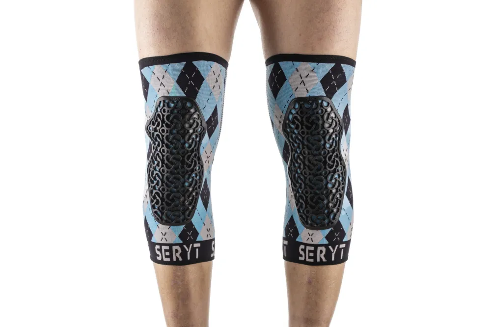 Preferatul clienților Protectii genunchi Seryt Galles Light Blue M