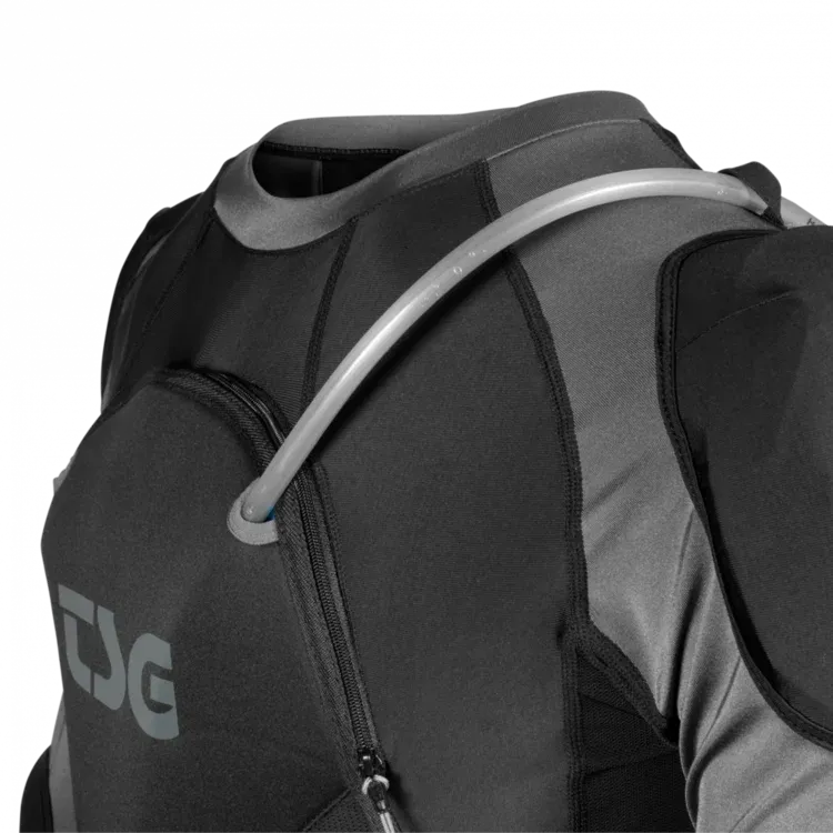 Tricou cu protectii TSG Tahoe Pro A 2.0 L/S - Black Promoție